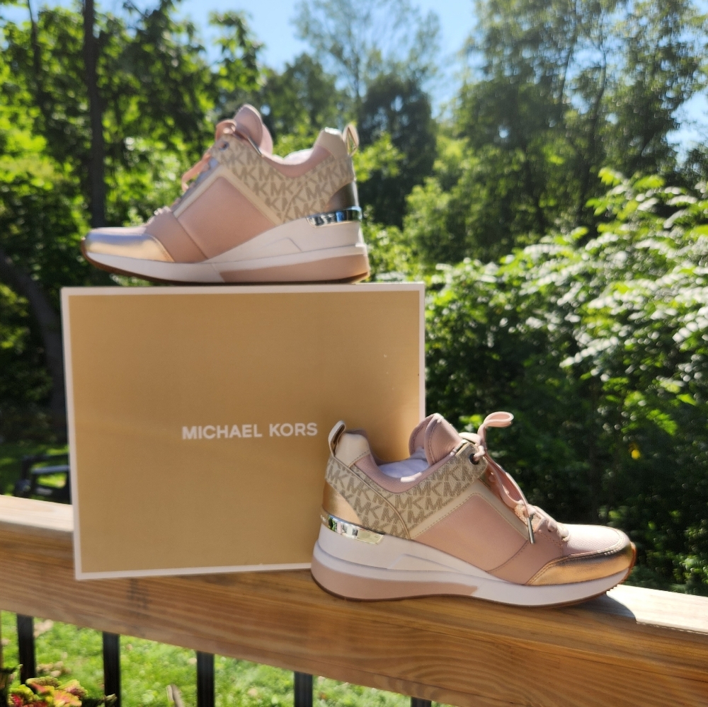 Michael Kors Georgie Trainers Size 8